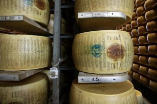 La victime a été écrasée par des meules de fromage (image d'illustration).